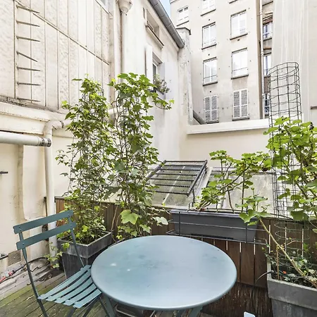 Petit Apartament Paryż